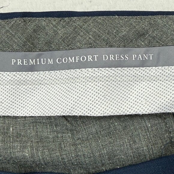 Haggar Men's Premium Comfort Classic Fit Pleated Front Navy Dress Pants 34x32 - Picture 11 of 11